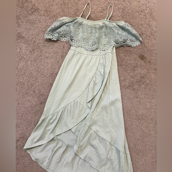 Elegant Off-Shoulder Ruffle Lace Dress Sz Small - Picture 6 of 7